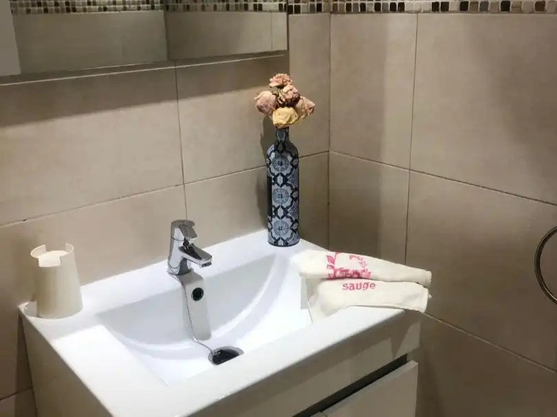Badezimmer von Wohnung zur Miete in León Capital 
