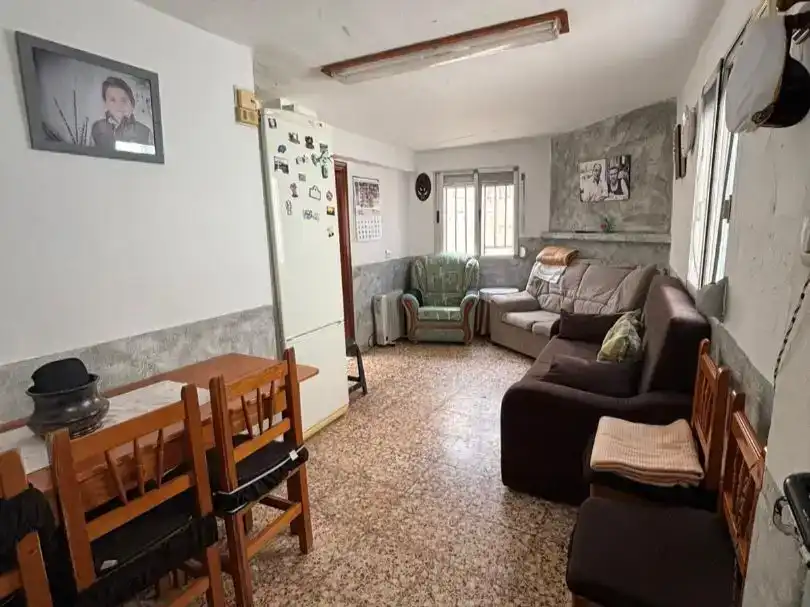 Sala d'estar de Casa adosada en venda en Onda amb Aire condicionat