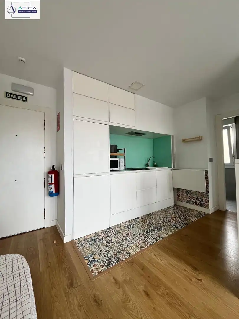 Cuina de Apartament en venda en Miengo amb Terrassa i Moblat