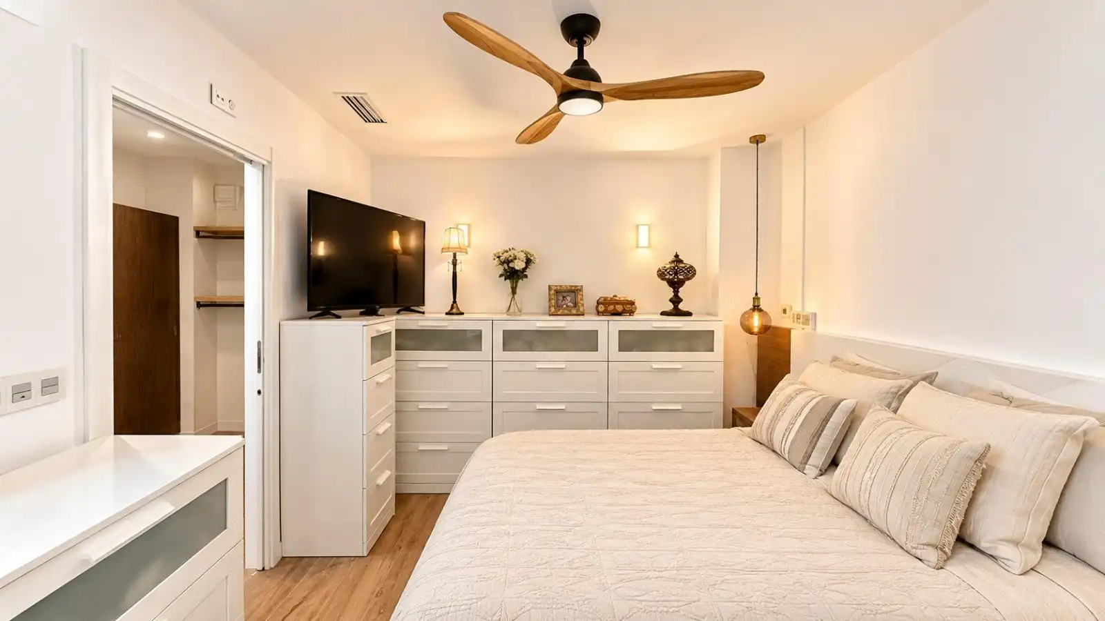 Dormitori de Casa o xalet en venda en L'Alcúdia, Valencia