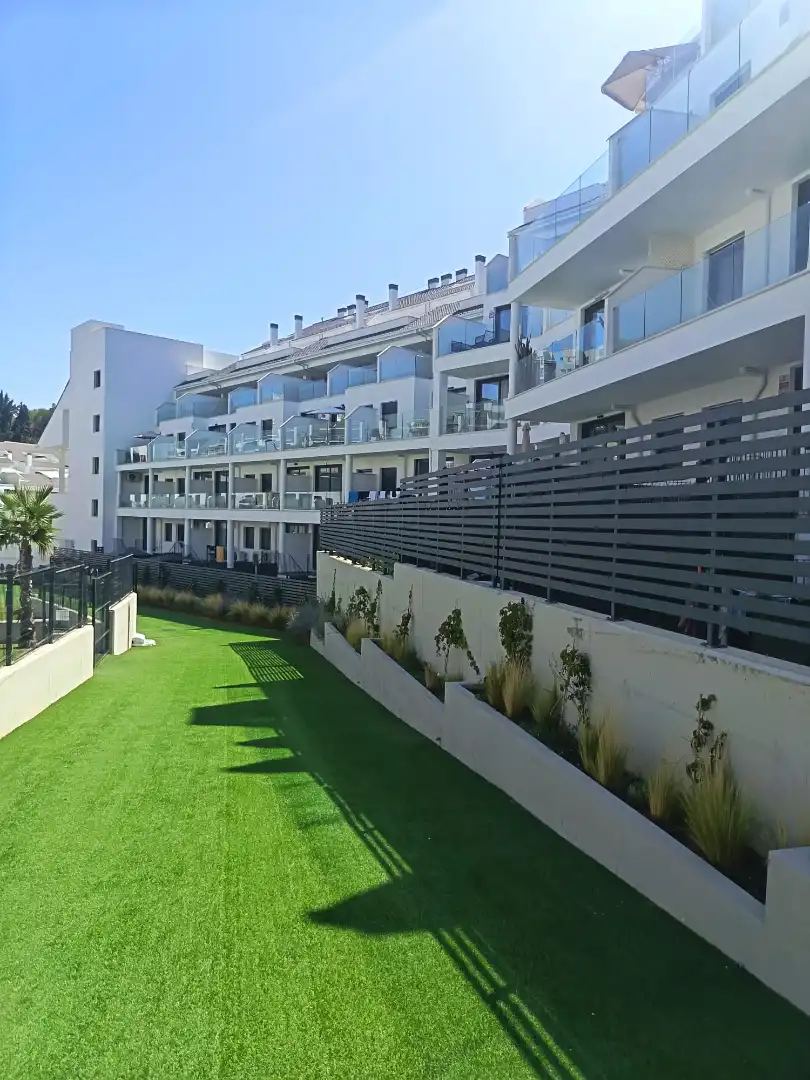 Außenansicht von Wohnung zur Miete in Fuengirola mit Klimaanlage, Terrasse und Möbliert