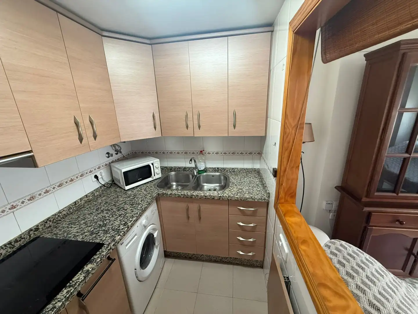 Küche von Wohnung zur Miete in Jaén mit Klimaanlage, Möbliert und Waschmaschine