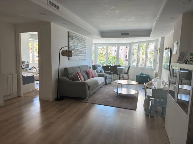 Piso en Alquiler en La Malagueta - Monte Sancha