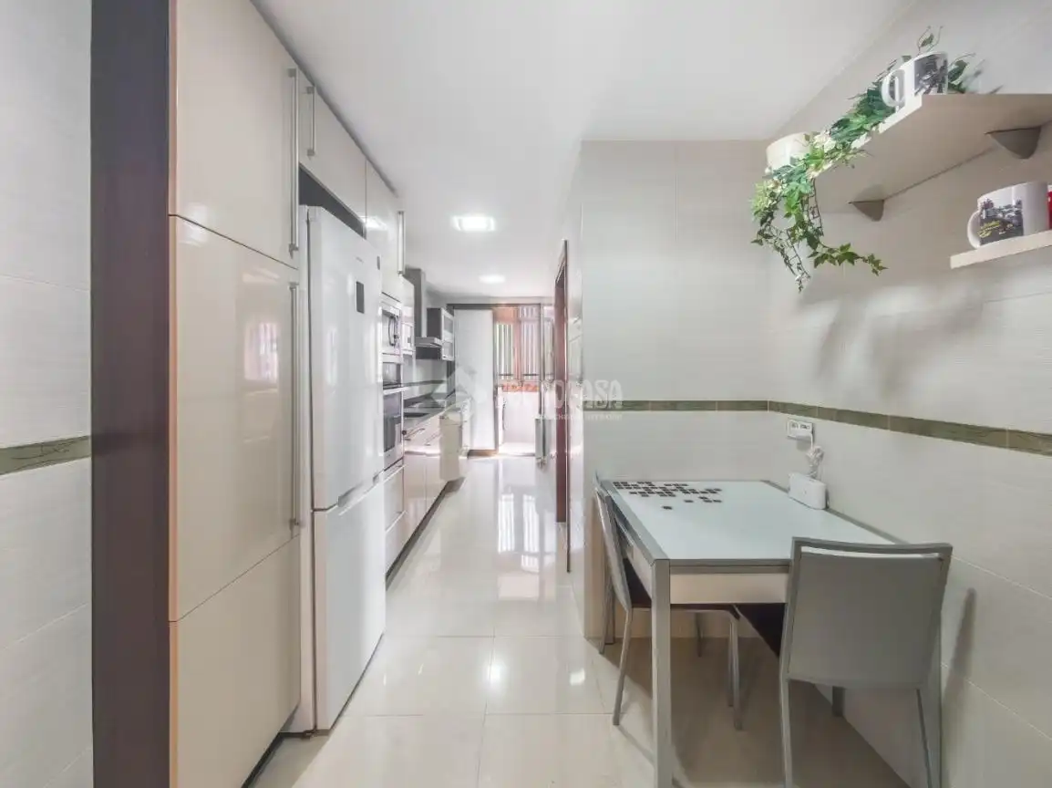 Cocina de Piso en venta en Madrid con Calefacción y Terraza