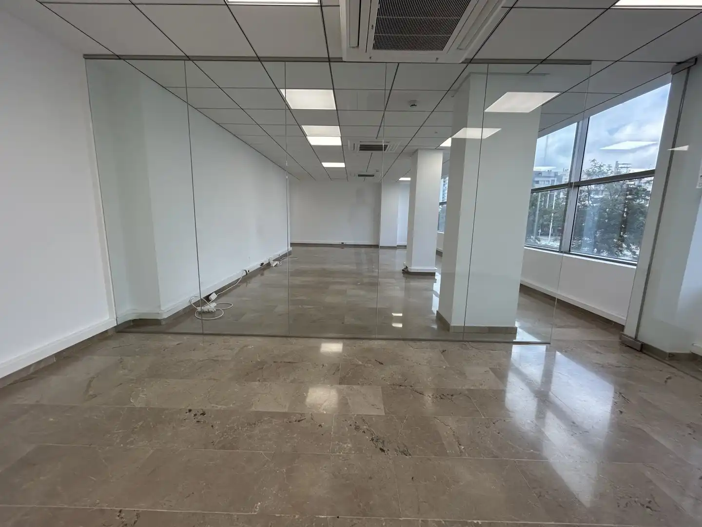 Oficina de lloguer a Parc Central