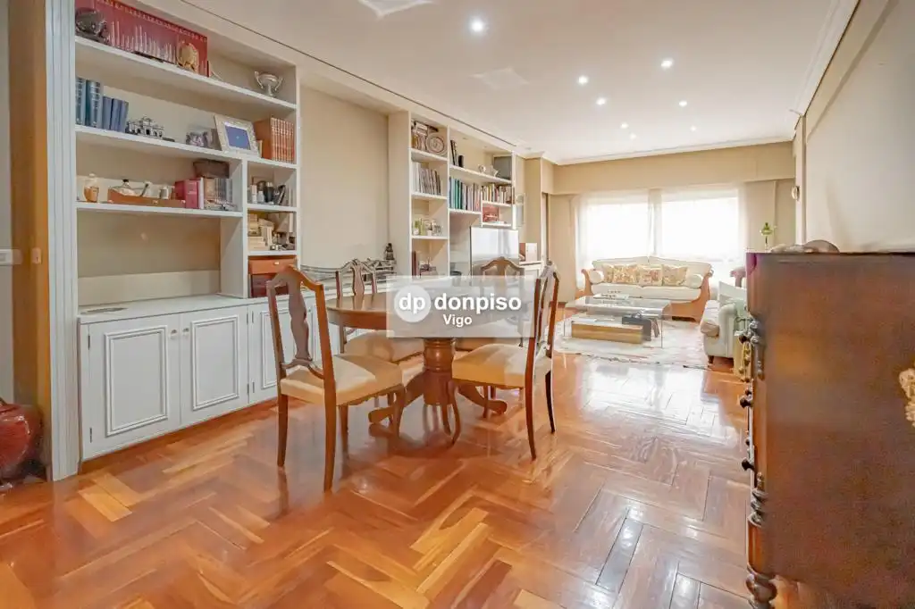Apartamento en venta en Plaza España - Corte Inglés