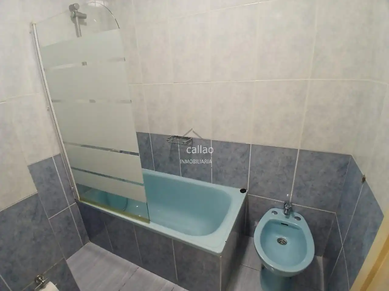 Bathroom of Flat for rent in Ferrol  with Terrace and Furnished