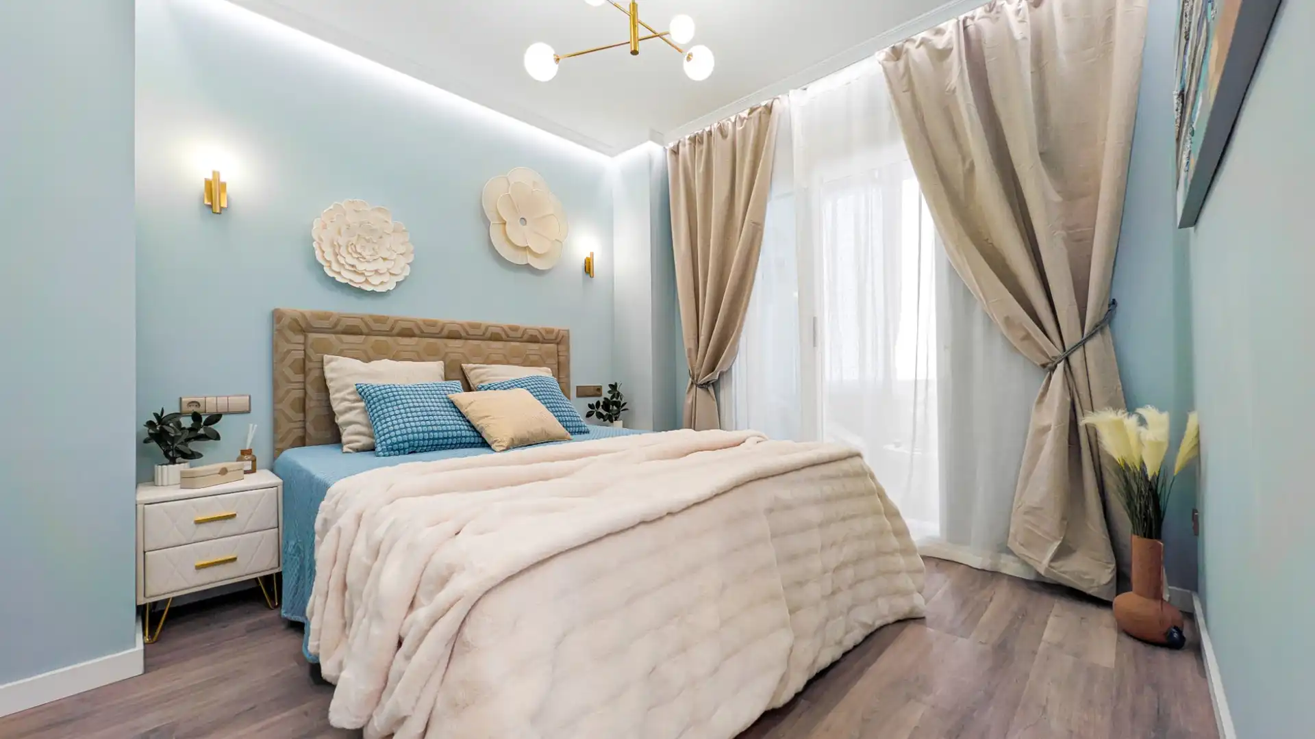 Habitación de Apartamento en venta en Torrevieja con Aire acondicionado, Terraza y Amueblado