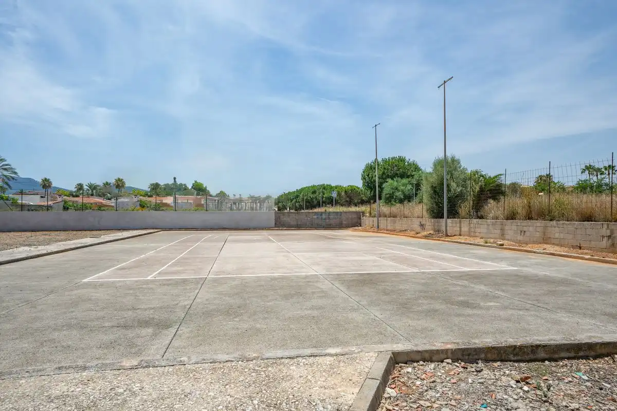 Parking of Flat for sale in Dénia  with Air Conditioner, Heating and Private garden