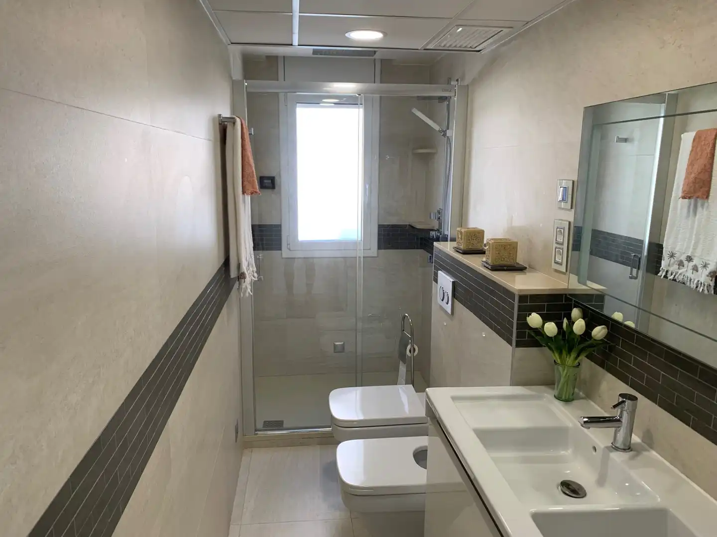Baño de Apartamento en venta en Torredembarra con Aire acondicionado, Calefacción y Terraza