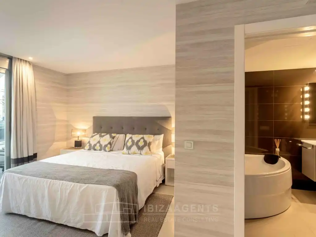 Habitación de Dúplex en venta en Eivissa con Aire acondicionado, Jardín privado y Terraza