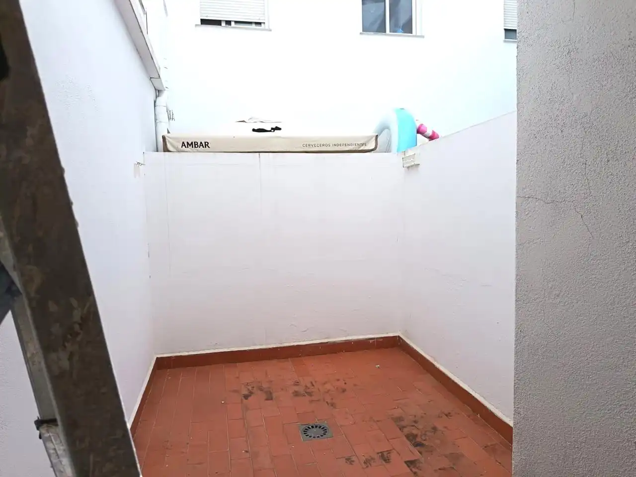 Ground floor for sale in Oliva  with Air Conditioner and Storage room