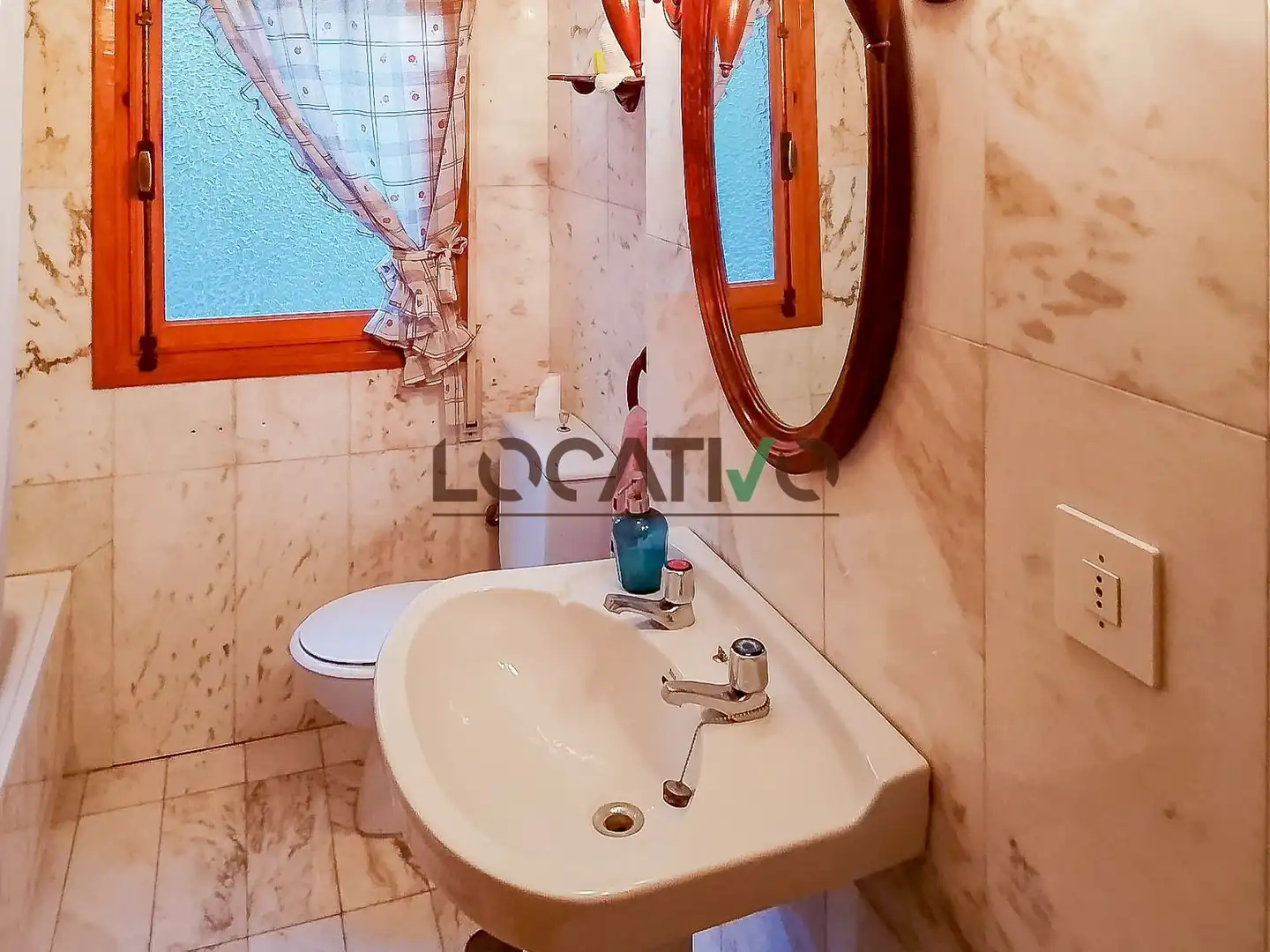 Baño de Casa o chalet en venta en El Hoyo de Pinares  con Calefacción, Jardín privado y Terraza