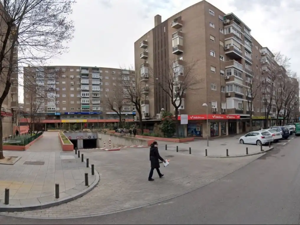 Exterior view of Garage for rent in Moratalaz