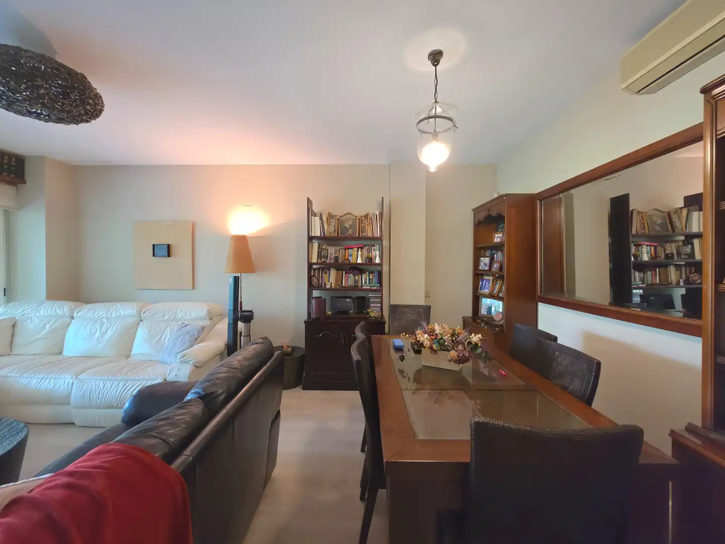 Sala d'estar de Planta baixa en venda en Alicante / Alacant amb Aire condicionat, Calefacció i Jardí privat