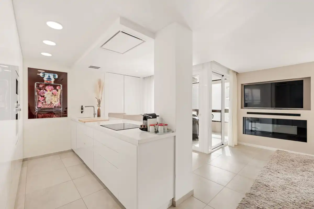 Cocina de Apartamento en venta en Torremolinos con Aire acondicionado, Amueblado y Piscina comunitaria