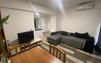 Flat for sale in  Valencia Capital  with Air Conditioner and Balcony