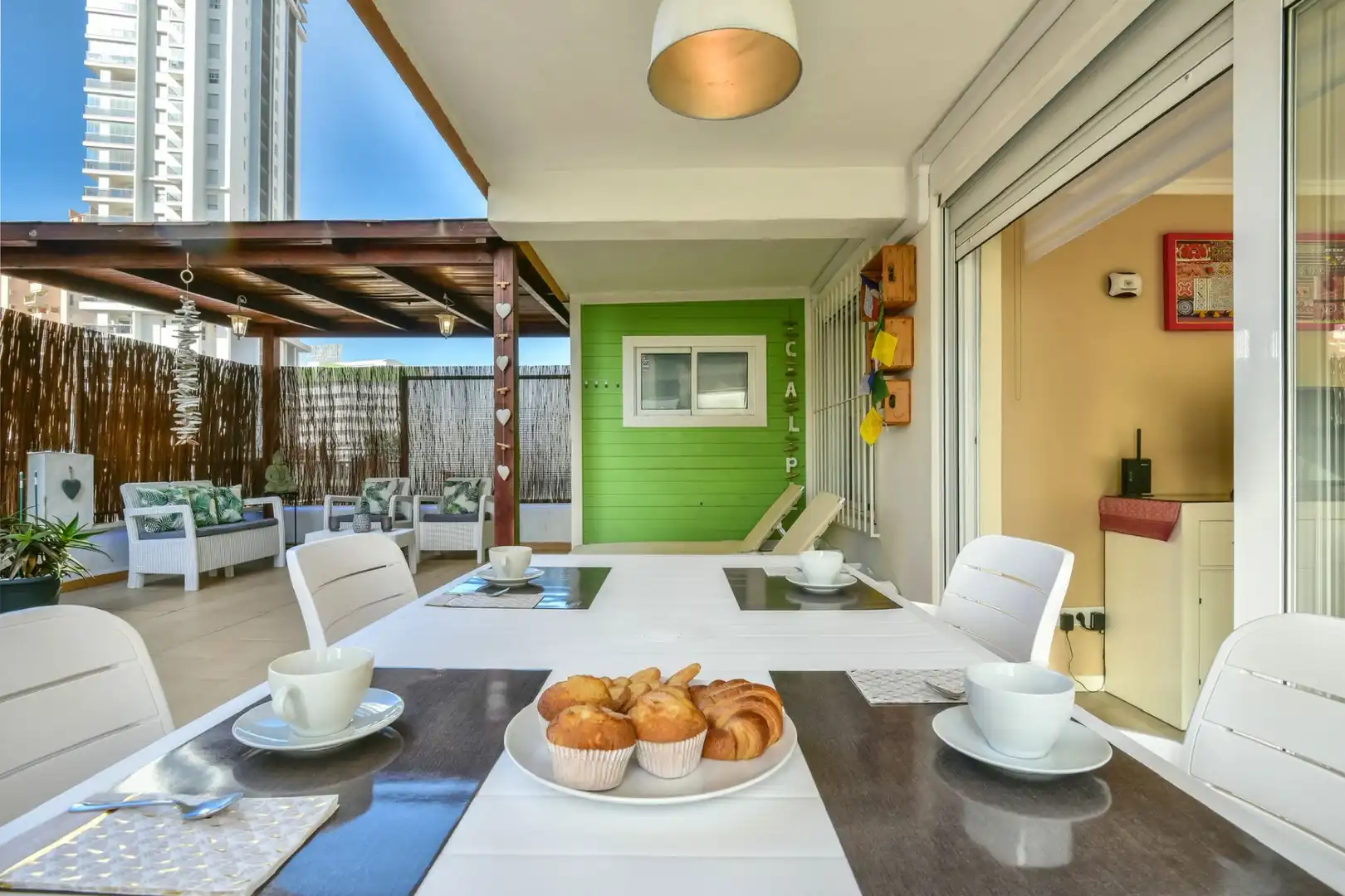 Piso con ascensor en venta en Avenida Rosa de los Vientos