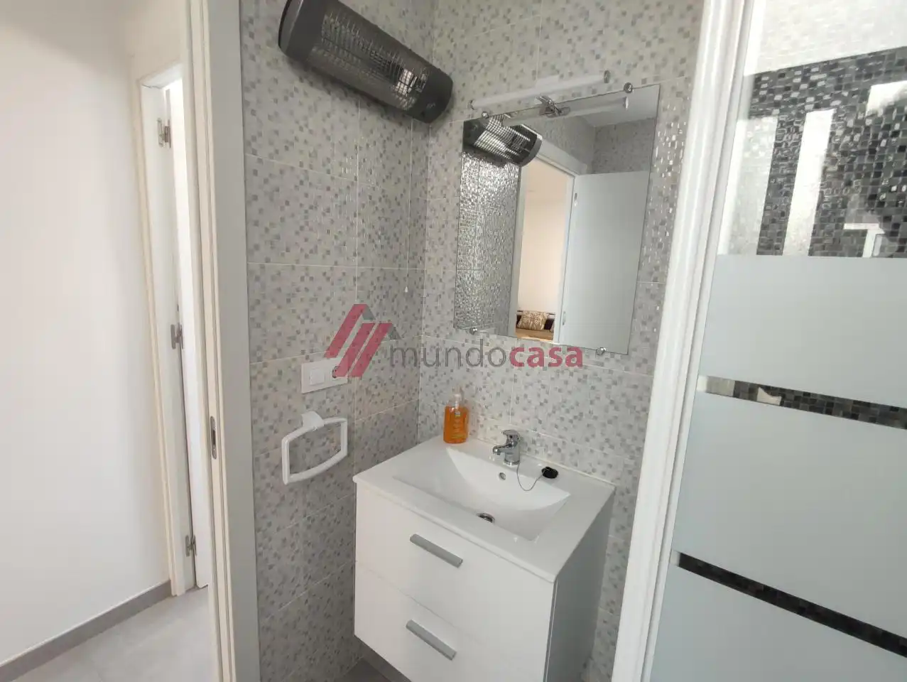 Bathroom of Flat for rent in Ferrol  with Heating and Furnished