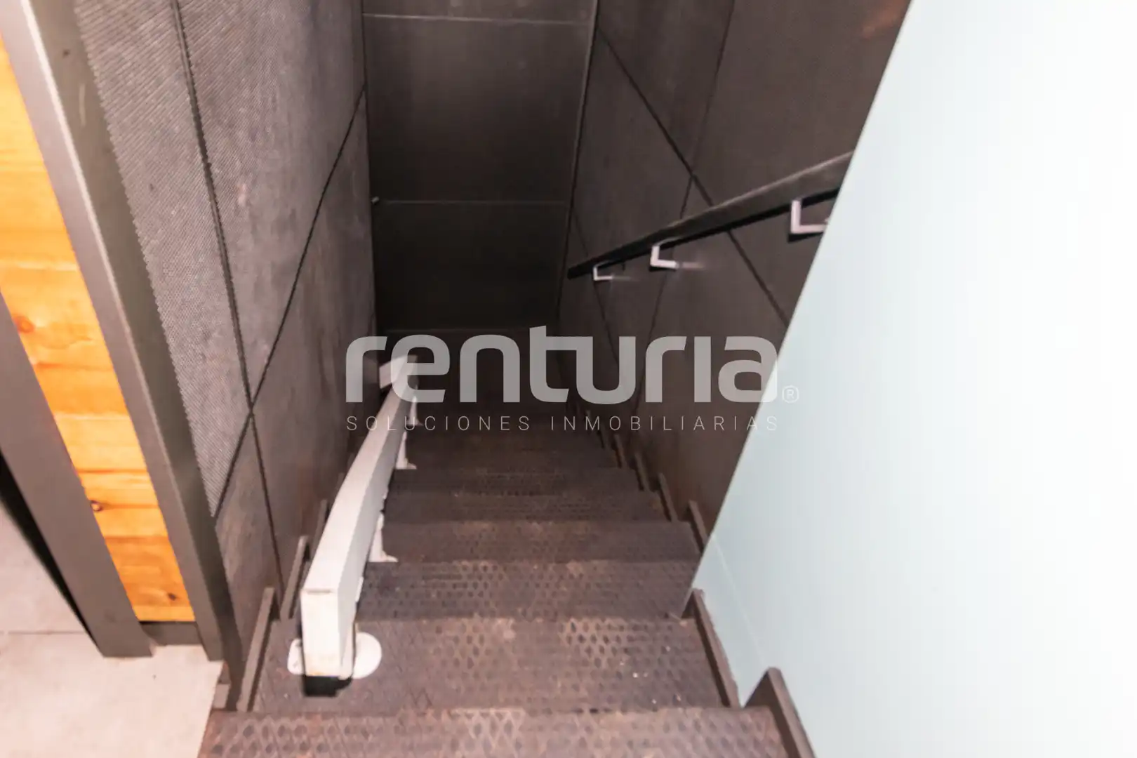 Commercial properties for rent in Valencia  with Air Conditioner