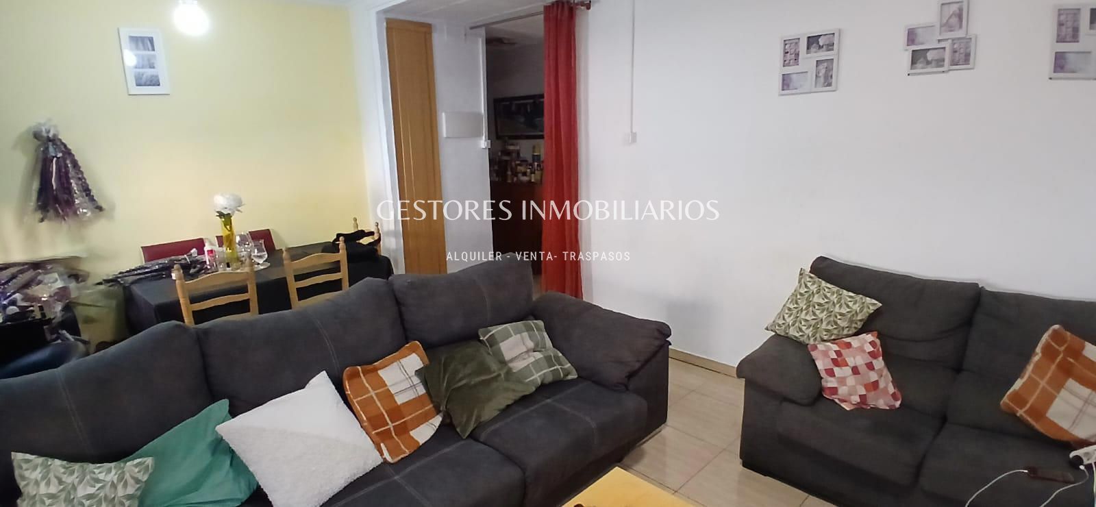 Living room of Flat for sale in Alcoy / Alcoi  with Storage room and Furnished