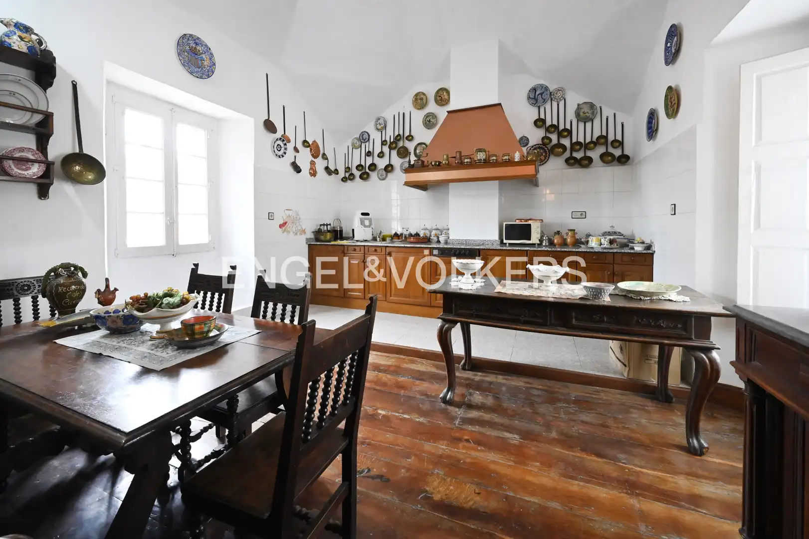 Cocina de Casa o chalet en venta en Cabezón de la Sal con Calefacción y Jardín privado