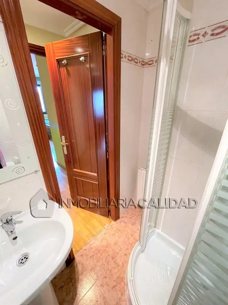 Piso de alquiler en Burgos con Calefacción, Trastero y Amueblado