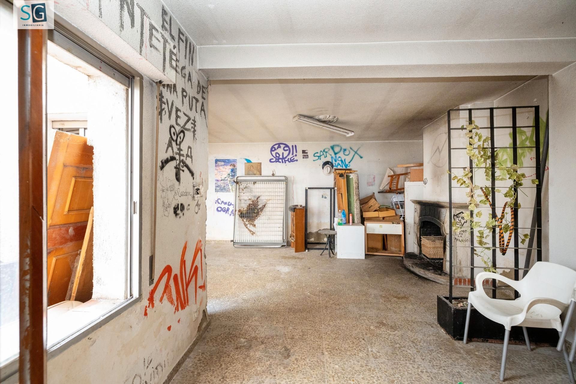 House or chalet for sale in  Granada Capital  with Terrace and Balcony