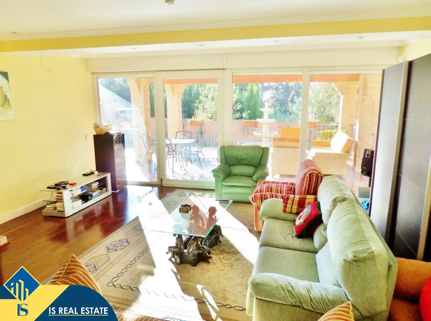 Living room of Houses for sale in Alicante / Alacant  with Terrace, Swimming Pool and Furnished