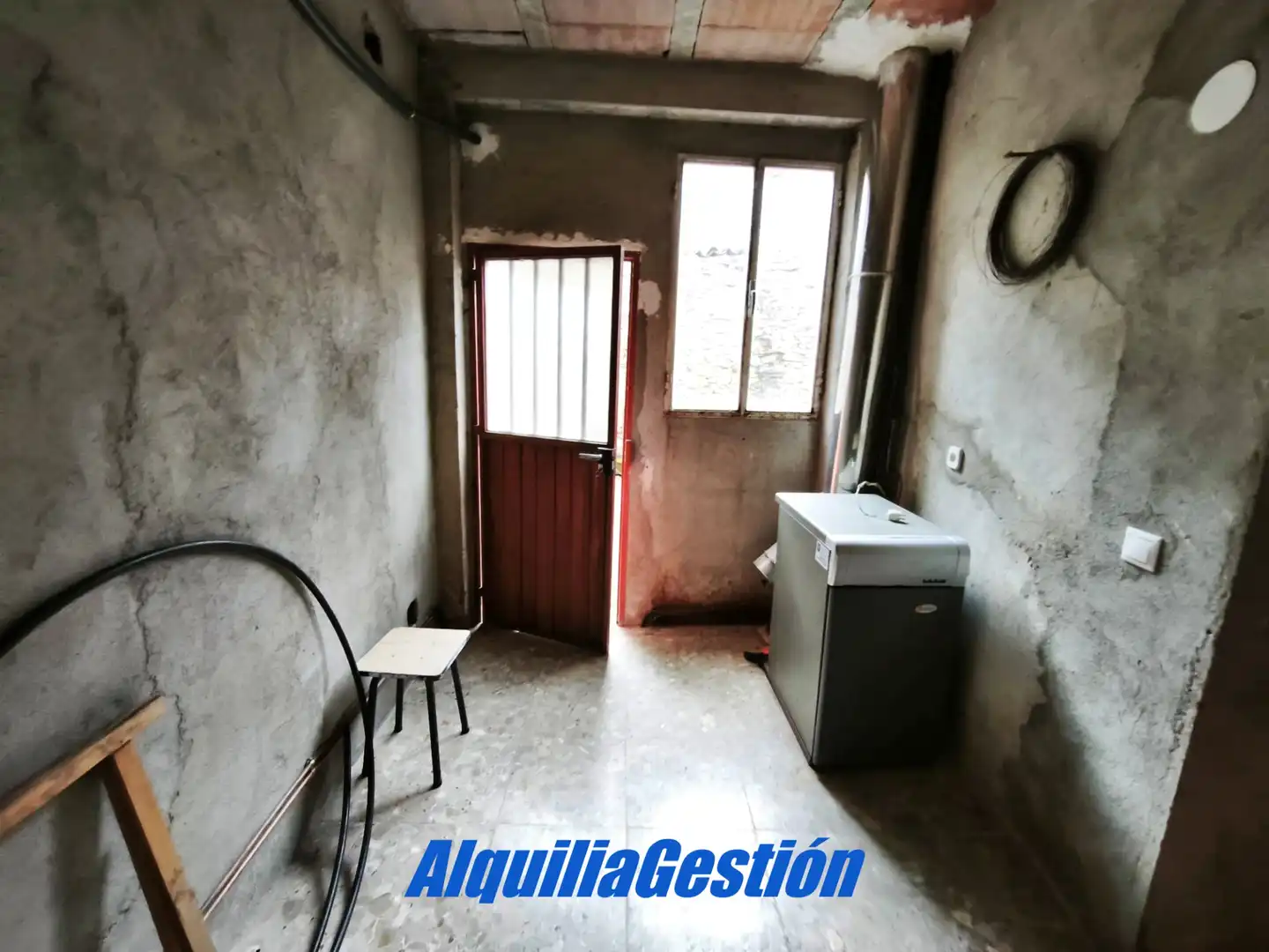 Casa adosada en venta en Tamajón con Calefacción, Terraza y Balcón