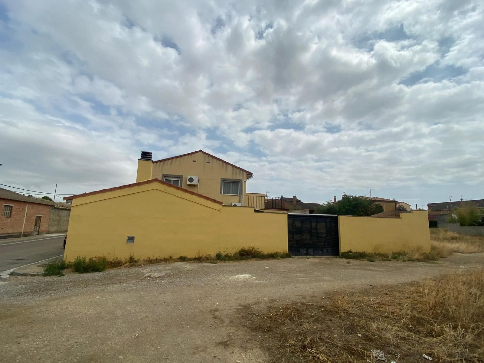 Casa o chalet en venta en San Mateo de Gállego con Aire acondicionado, Calefacción y Jardín privado