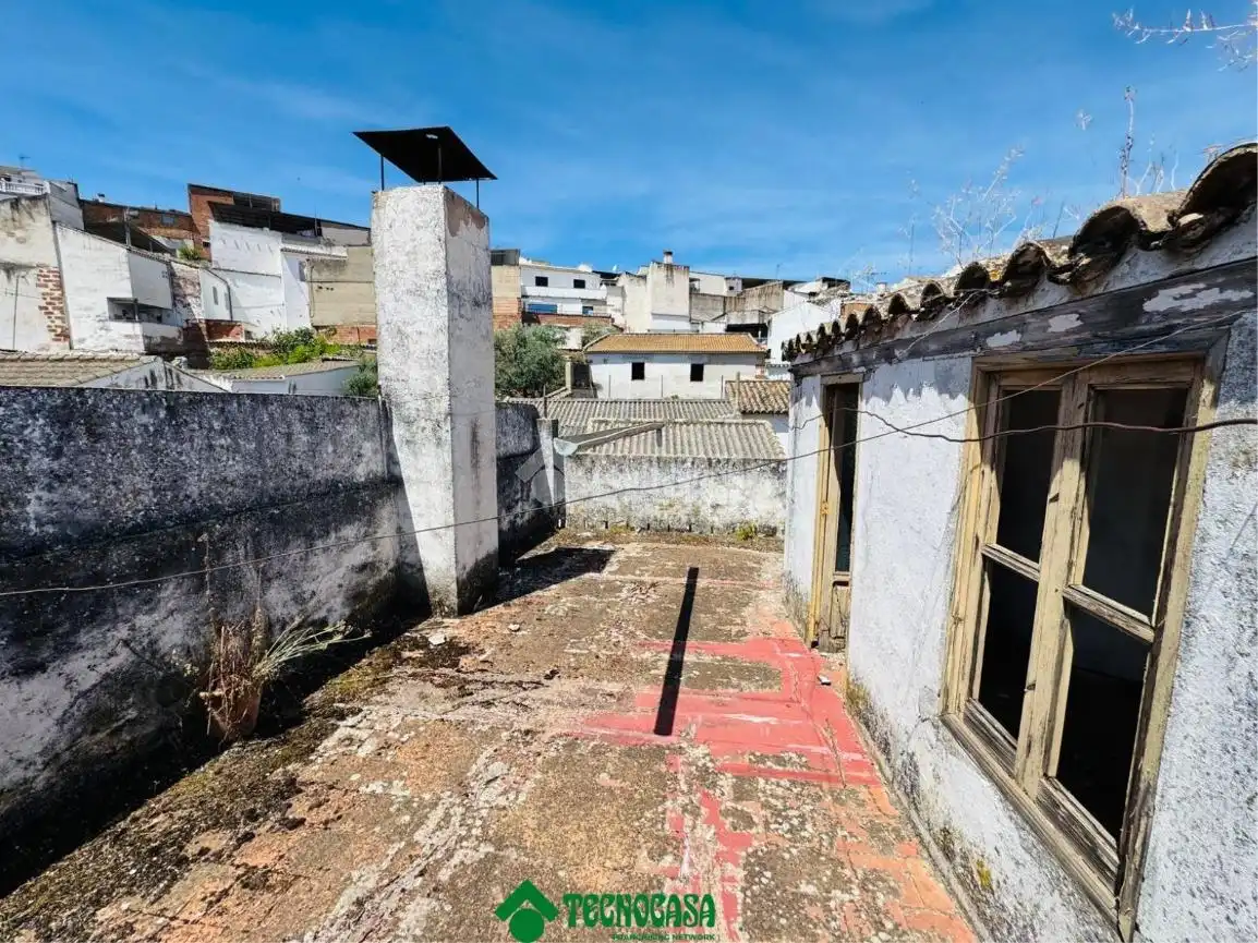 Vista exterior de Casa adosada en venta en Montoro