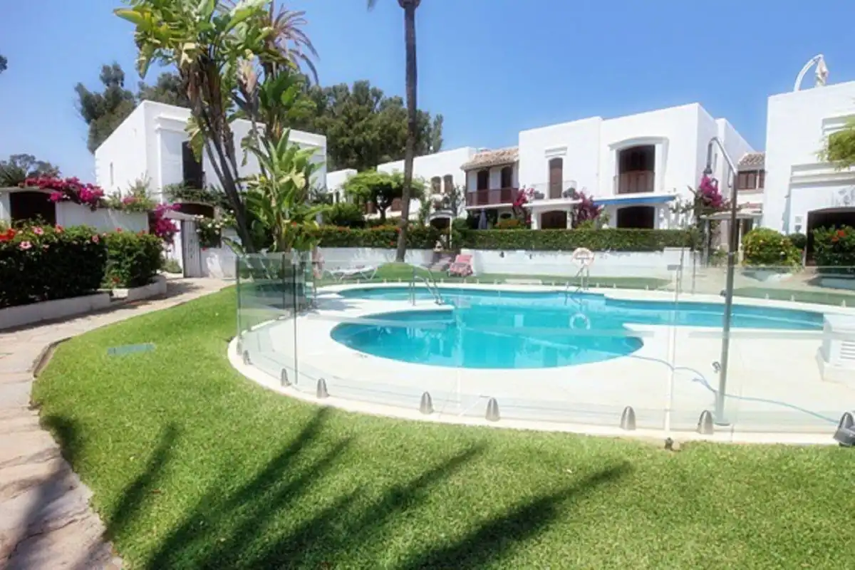 Reihenhaus mit Pool zum Verkauf in Calle Patricia, imagen 17