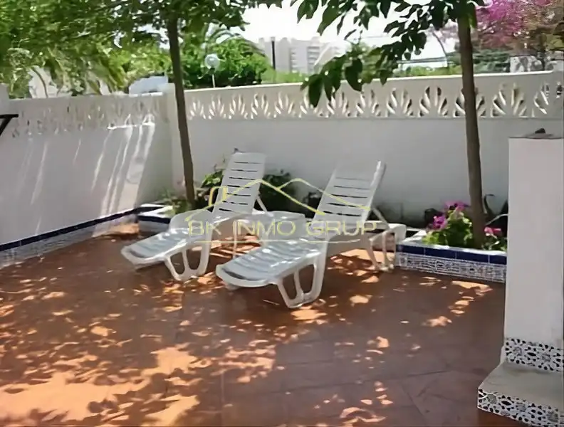 Terrassa de Apartament en venda en Peñíscola / Peníscola amb Terrassa, Moblat i Piscina comunitària