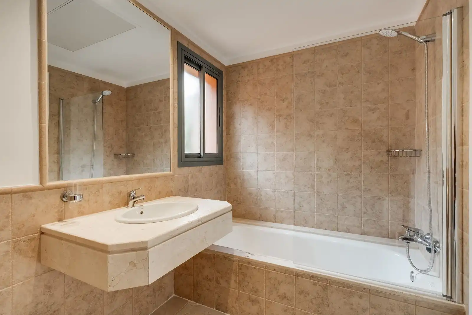 Apartament amb piscina en venda a Calle Pico Alcazaba 21, imagen 18