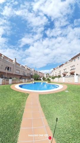 Casa adosada en Venta en El Francàs