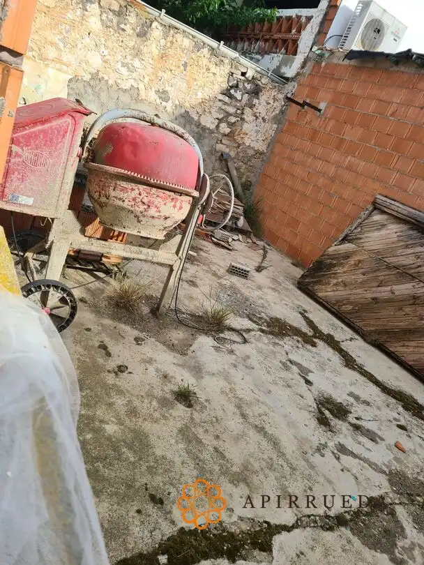 Nave industrial en venta en La Zaida
