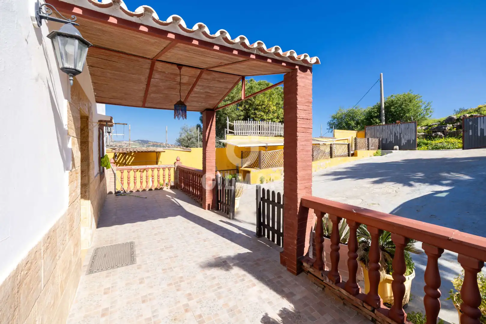 Vista exterior de Casa o chalet en venta en Estepona con Jardín privado y Piscina