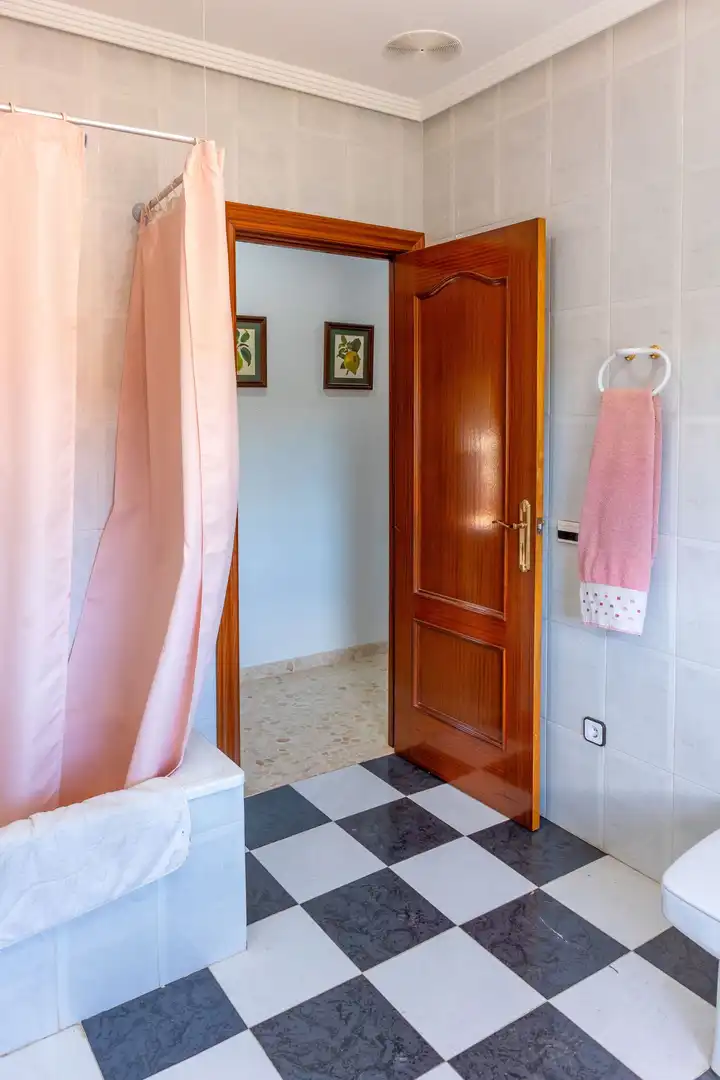 Casa o chalet en venta en Guadix con Aire acondicionado, Calefacción y Jardín privado