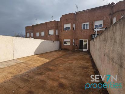 Exterior view of Single-family semi-detached for sale in Chozas de Canales  with Terrace