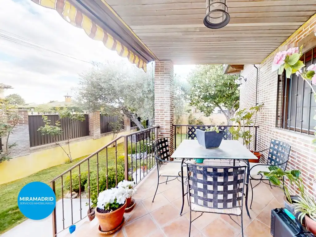 Terraza de Casa o chalet en venta en Torrejón del Rey con Piscina