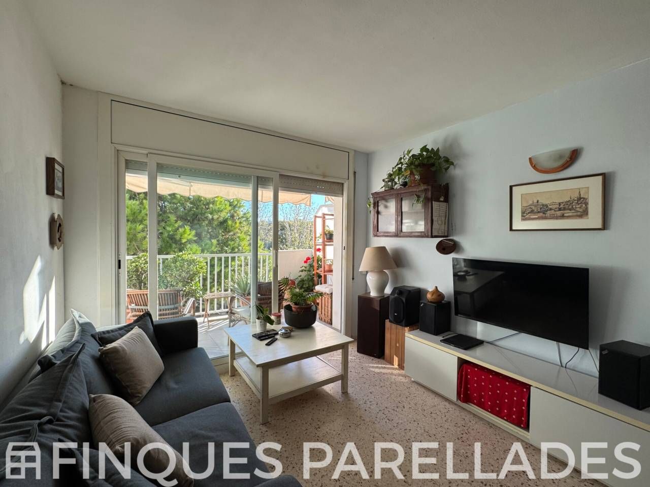 Living room of Flat for sale in Vilanova i la Geltrú  with Heating, Terrace and Balcony