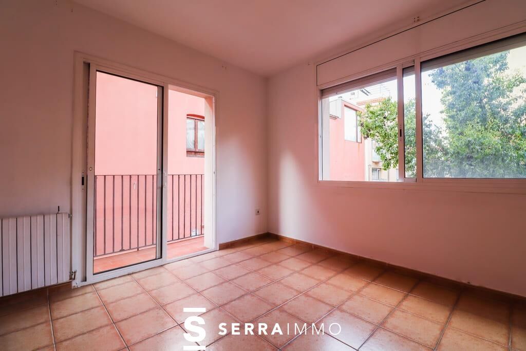 Bedroom of Flat for sale in Vilanova i la Geltrú  with Air Conditioner, Heating and Private garden