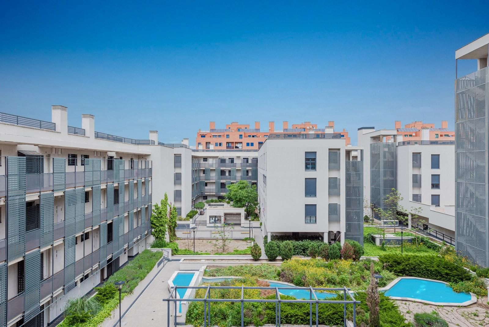 Exterior view of Flat for sale in Torrejón de Ardoz  with Parquet flooring, Terrace and Storage room