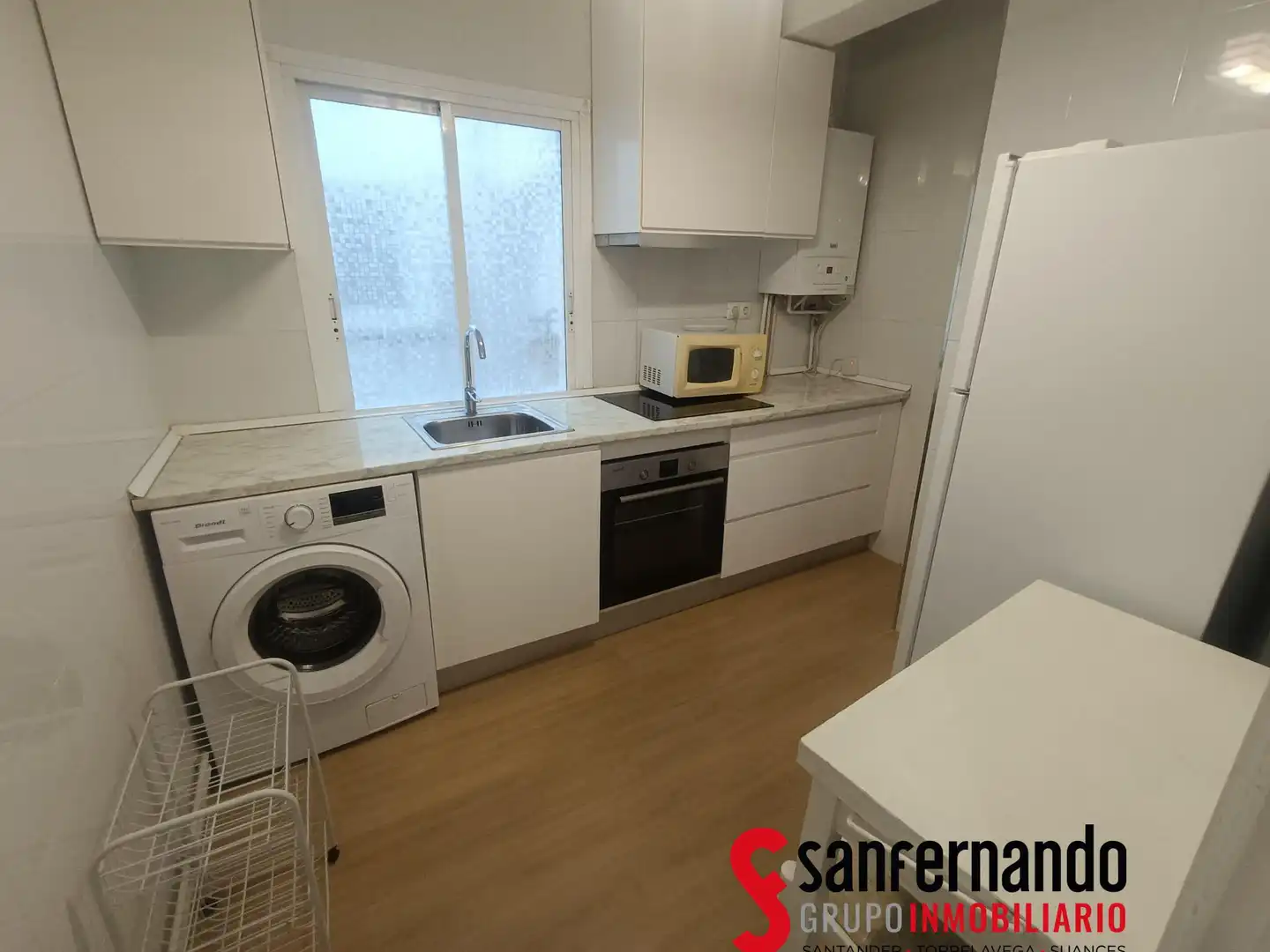 Kitchen of Flat for rent in Santander  with Heating, Furnished and Balcony