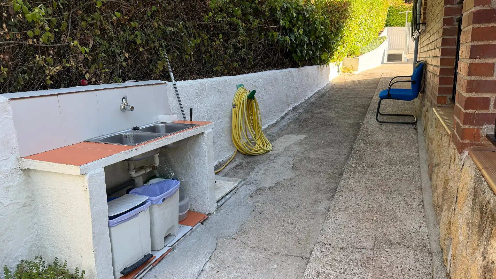 Vista exterior de Casa o chalet en venta en Santa Cruz del Retamar con Aire acondicionado, Calefacción y Jardín privado