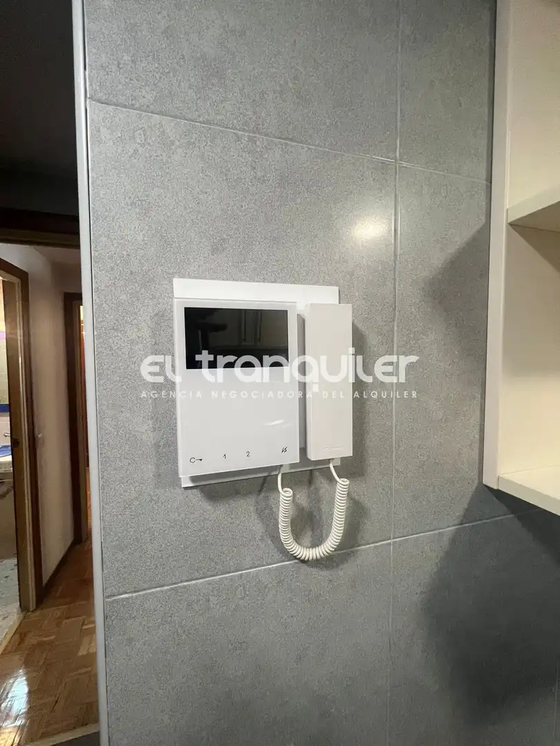 Flat for rent in Madrid  with Parquet flooring, Terrace and Washing machine