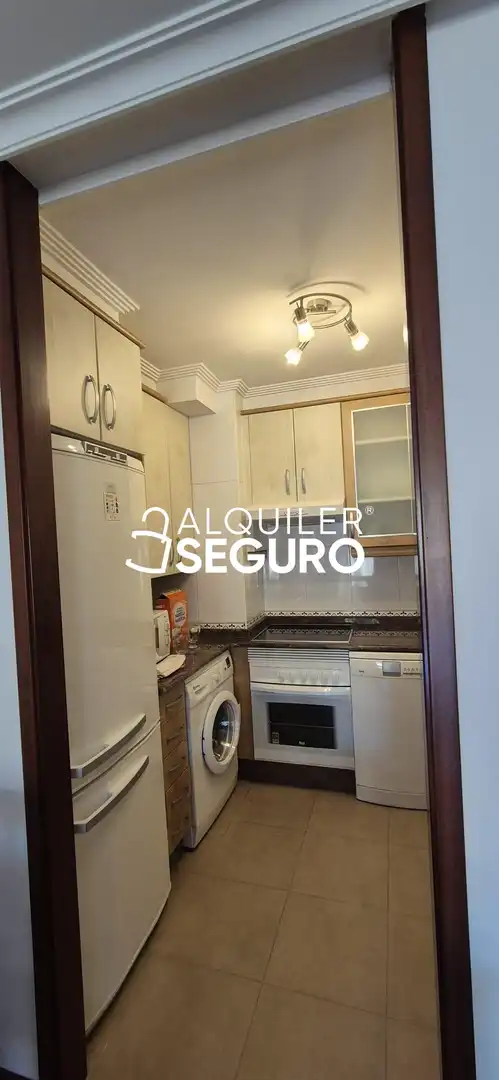 Küche von Loft zur Miete in Oviedo  mit Klimaanlage, Heizung und Abstellraum