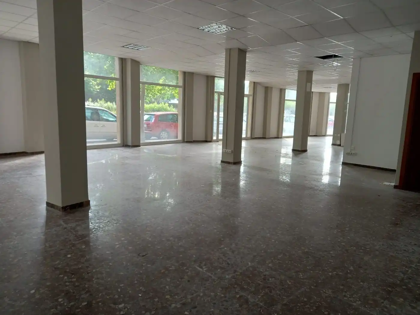 Business premises for sale in Carrer d'Antoni de Bofarull, imagen 2