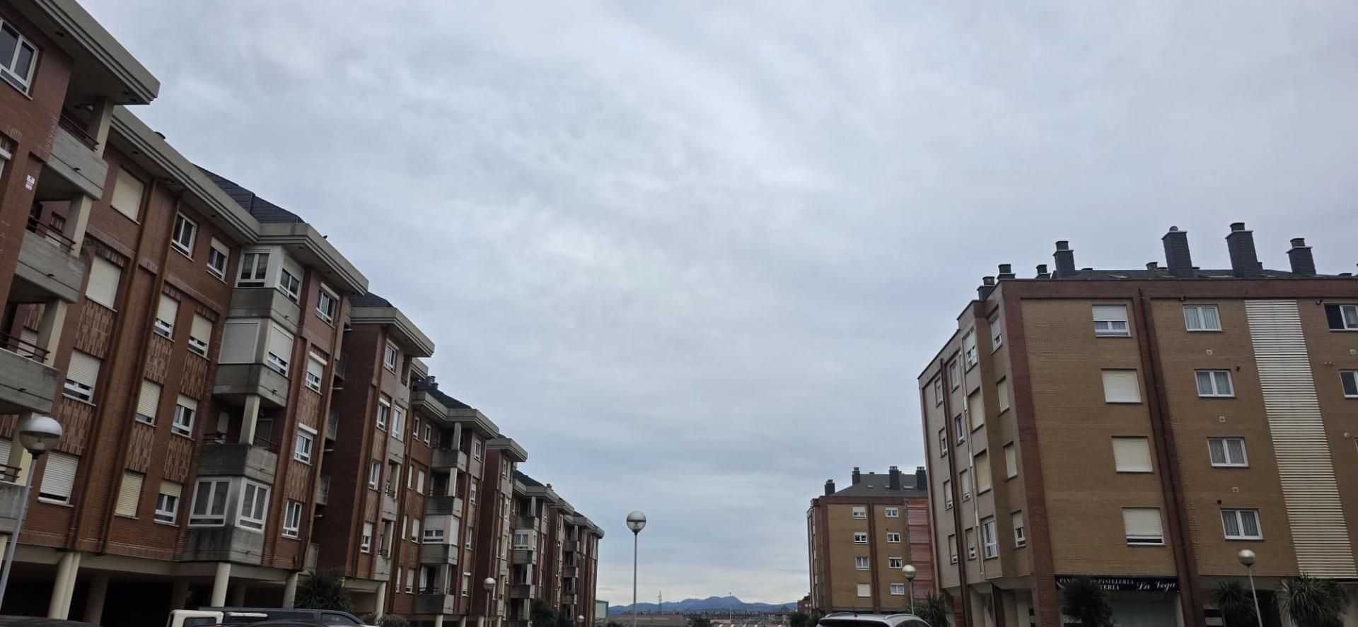 Vista exterior de Pis en venda en Santander amb Calefacció